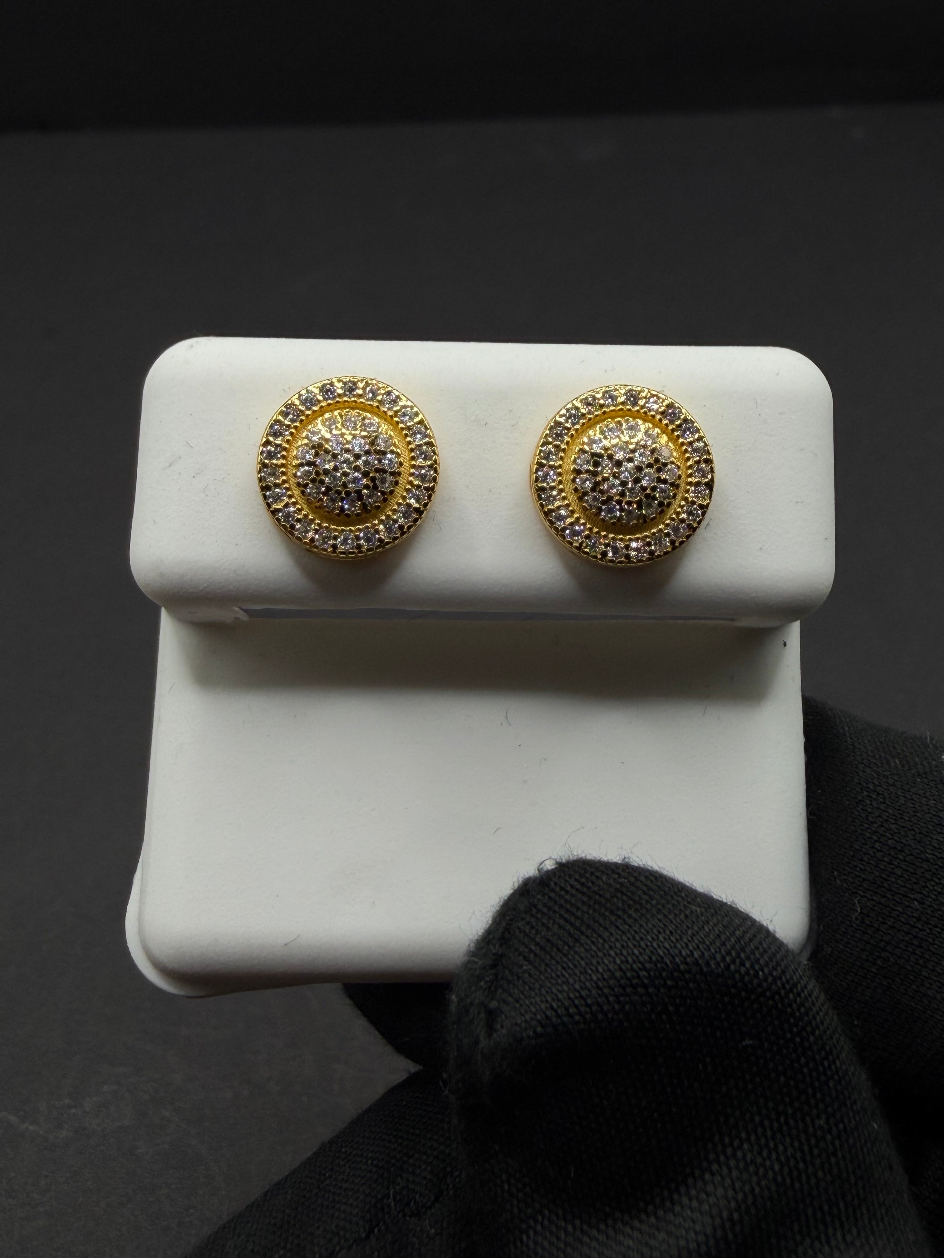 Gold Round Earring's