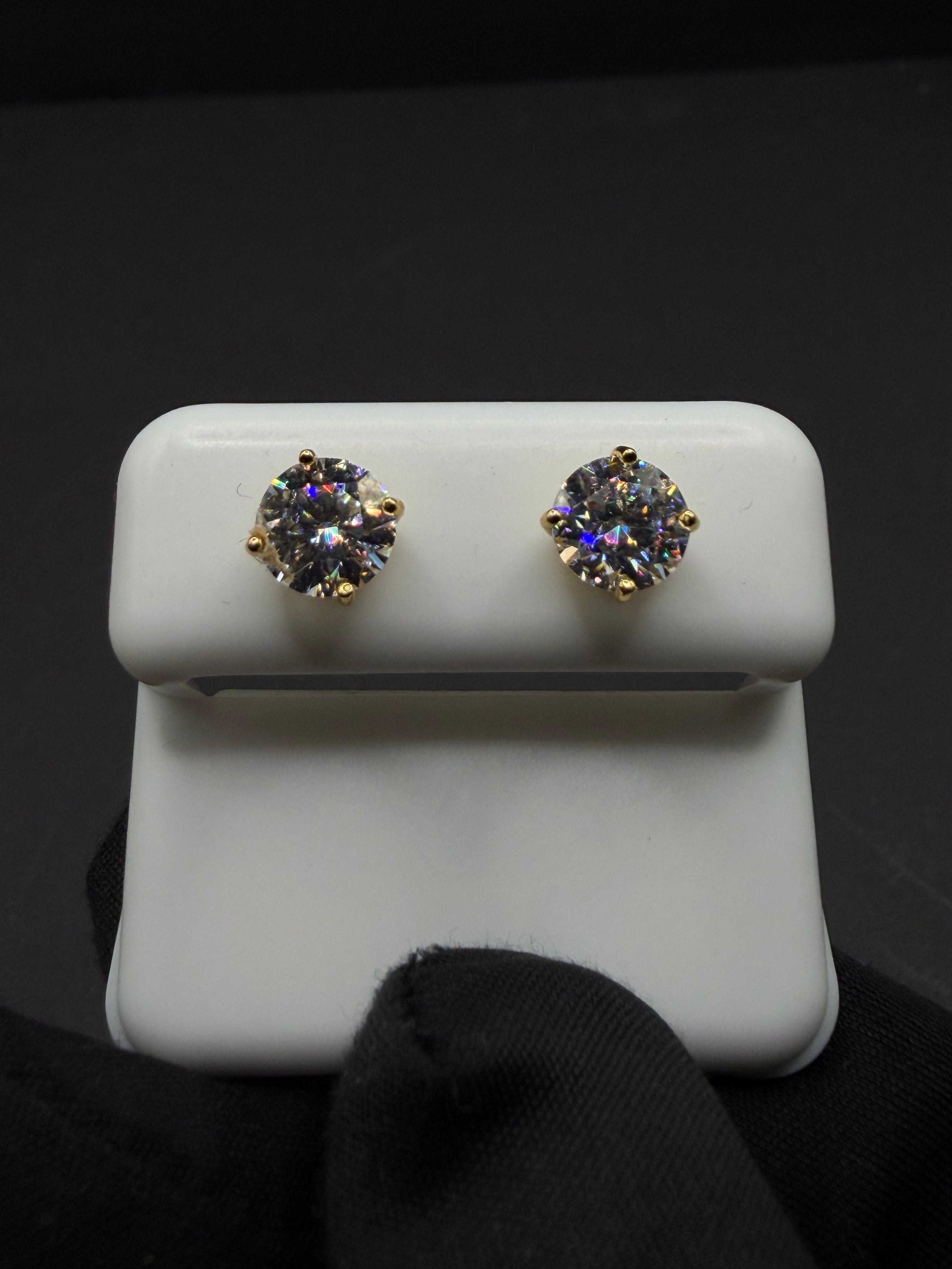 Gold Circle Earing's