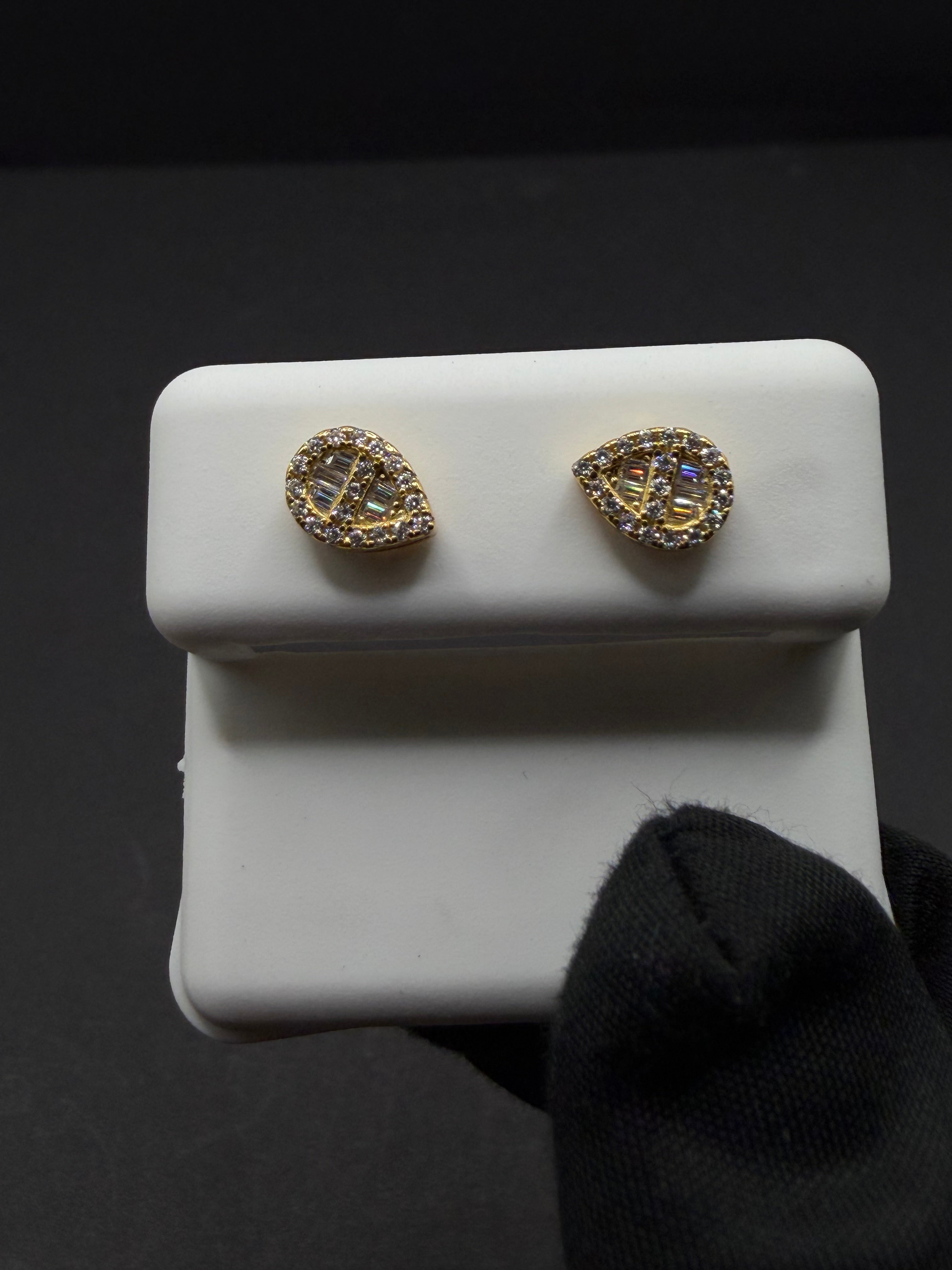 Pearl Women's Earing's